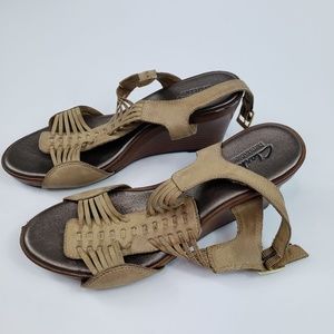 Clarks Bendables Size 8M Womens Wedge Sandals
